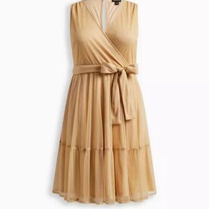 Gold Glitter Lurex Surplice Tiered Dress | Sleeveless With Pockets Size 2